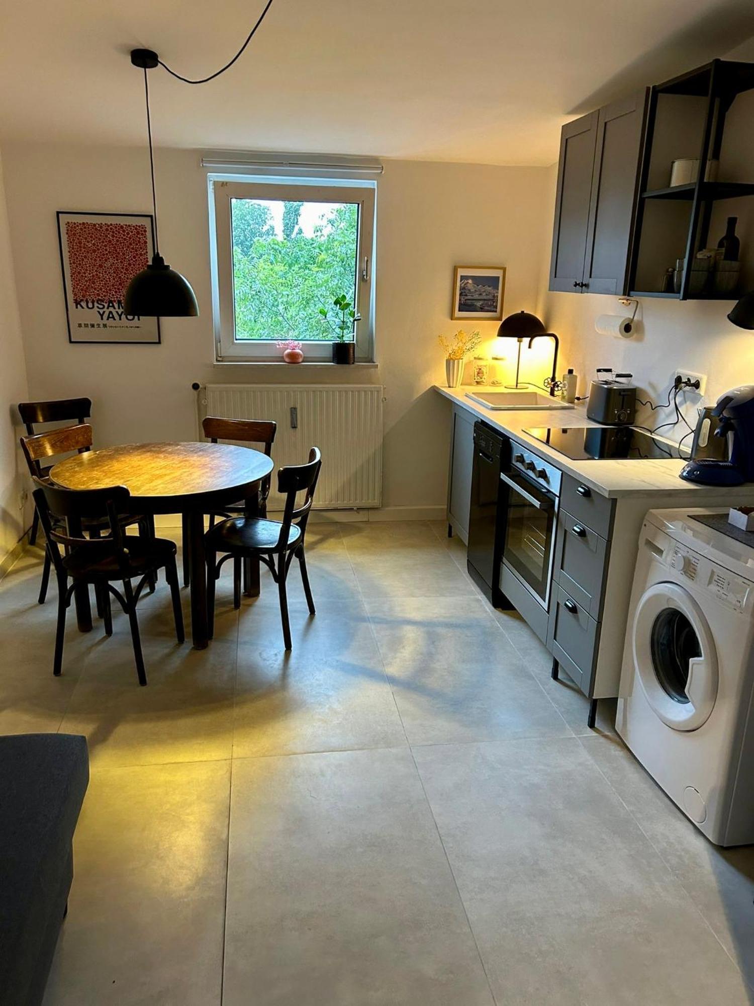 Feelslikehome - Urbane Altbauwohnung Mit Dachterasse& Parkplatz بوخوم المظهر الخارجي الصورة