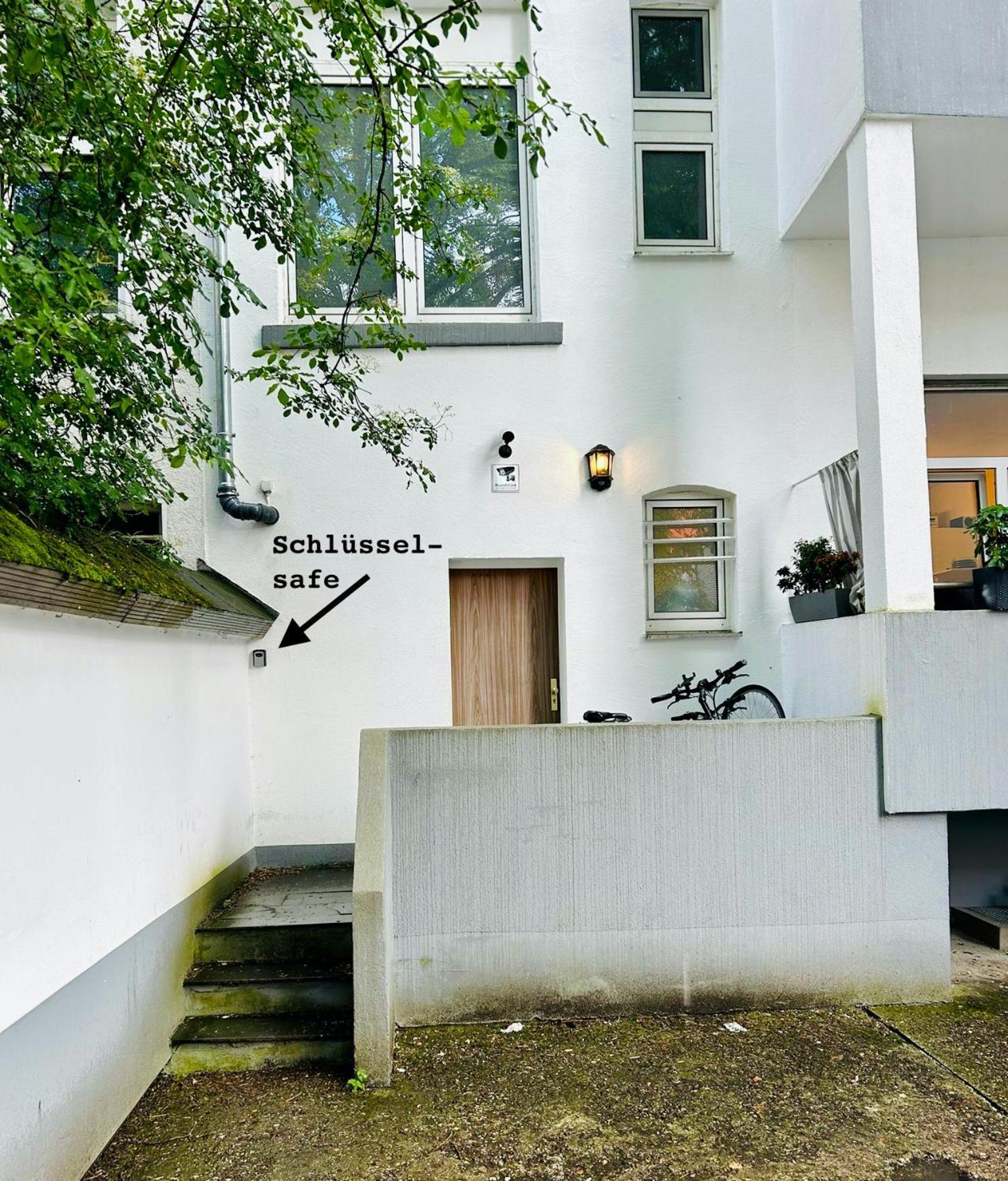 Feelslikehome - Urbane Altbauwohnung Mit Dachterasse& Parkplatz بوخوم المظهر الخارجي الصورة